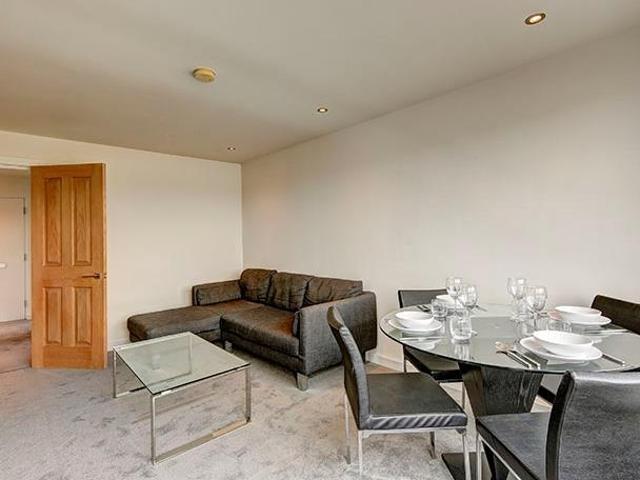 Pond Place, 161 Fulham Road, London SW3 2 bed flat to rent £4,008 pcm £925 pw