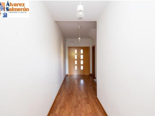 Ponemos a la venta esta preciosa casa en Urbanizacion cerrada, con zonas comunes y piscina comunitar