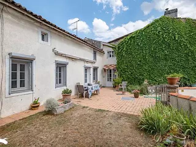 Pons 17800 Achat / Vente maison 6 pièces t6