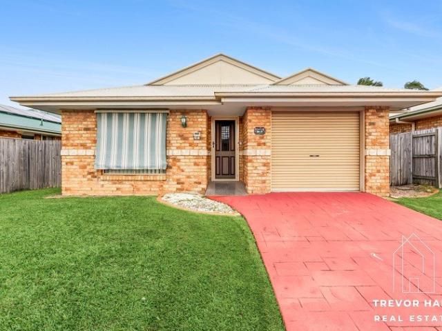 Pool, Private Home & Security in a Gated Community!