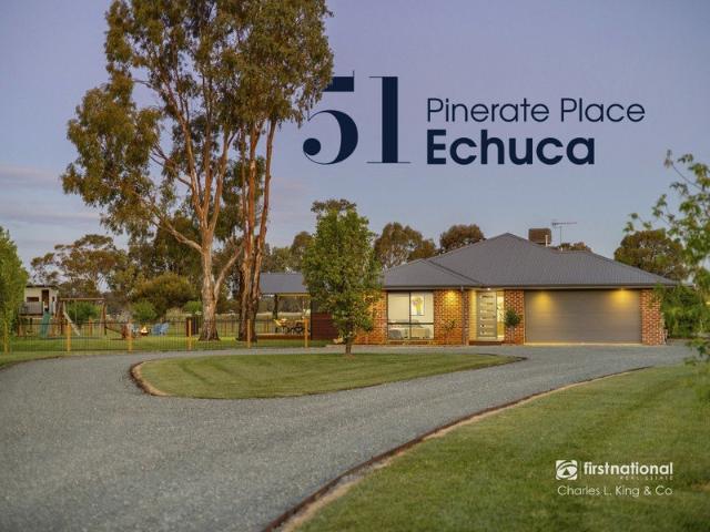 Pool, Shed and Space on the Edge of Town