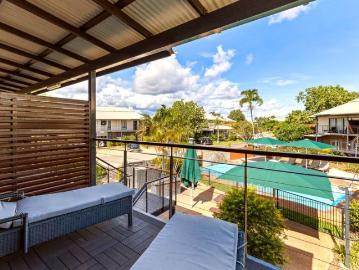 Pool Views & Paradise Living