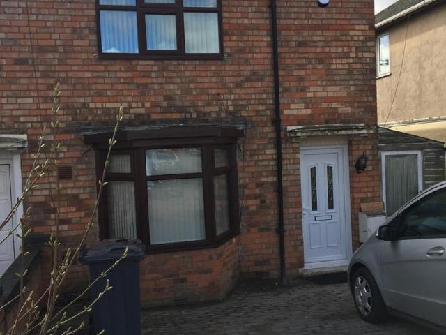Poole Crescent, Birmingham B17 4 bed terraced house to rent £1,700 pcm £392 pw