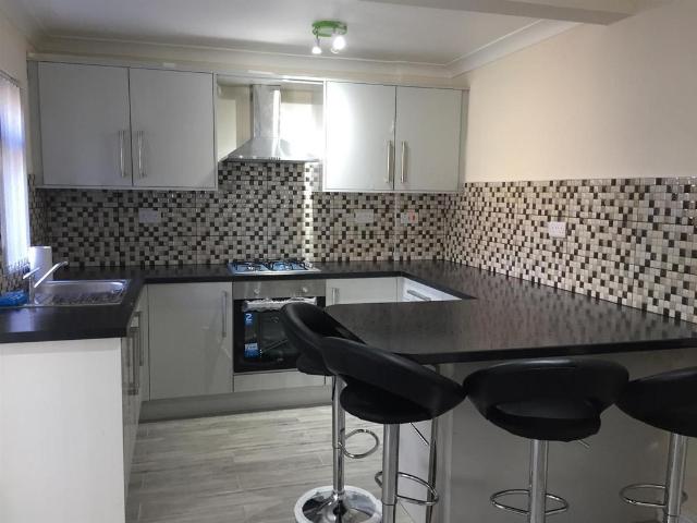 Poole Crescent, Harborne, Birmingham 4 bed terraced house to rent £412 pcm £95 pw