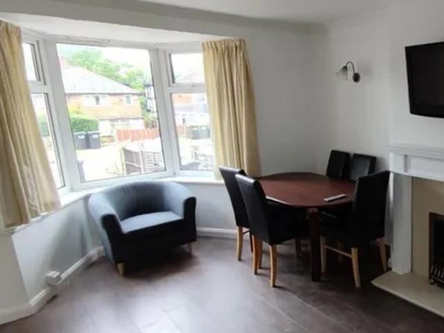 Poole Crescent, Metchley, B17 0PE, United Kingdom | 6 bed house for rent #135551124 | Rentberry