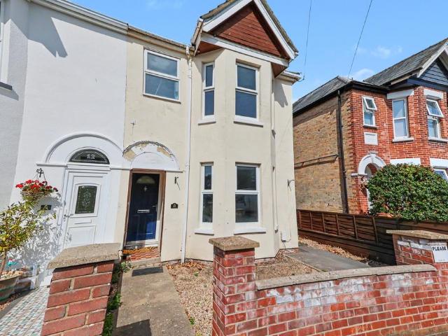 Poole, Dorset 4 bed semi detached house to rent £1,850 pcm £427 pw
