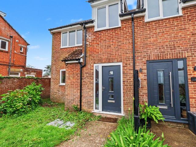 Poole, Dorset BH16, 3 bed end terrace house to rent, £1,600 pcm | PrimeLocation