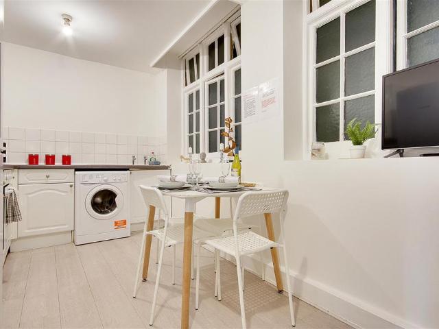 Poole Hill Road, Westcliff, Bournemouth 6 bed house share to rent £575 pcm £133 pw