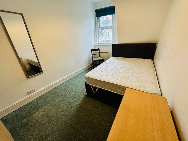 Poole Road, Branksome, Poole BH12, 1 bed property to rent, £500 pcm | PrimeLocation