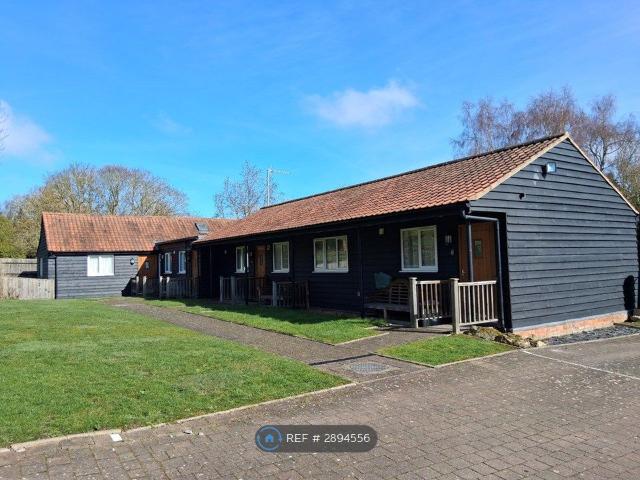 Poole Street, Great Yeldham, Halstead CO9, 1 bed bungalow to rent, £1,250 pcm | PrimeLocation