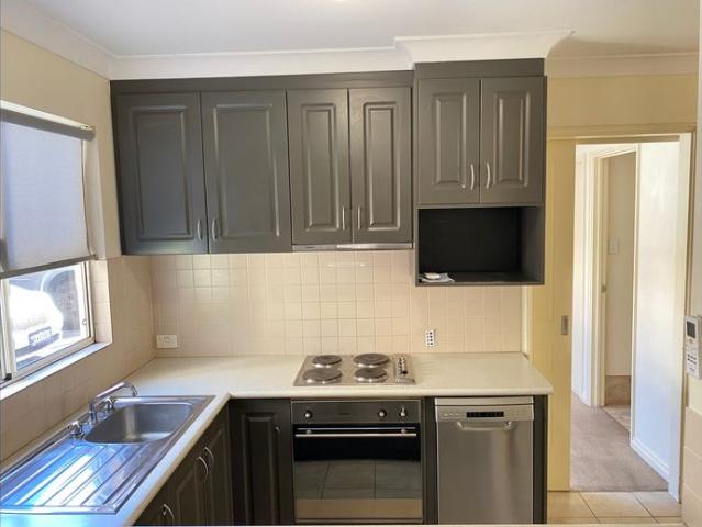 POOLSIDE UNIT UNFURNISHED