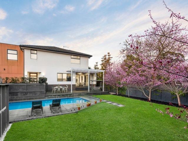 Poolside dream in prized school precinct