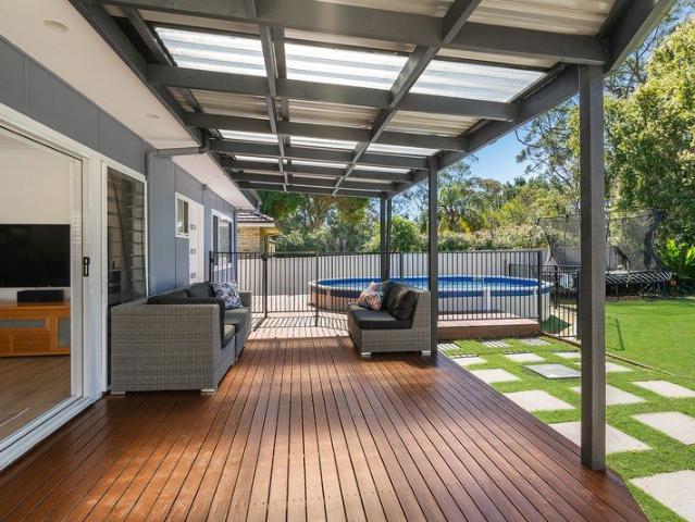 Poolside family entertainer embraces relaxed living