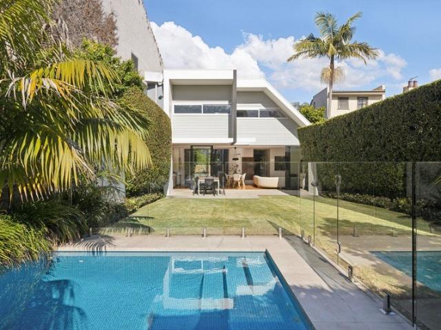 Poolside family retreat by artist & architect Paul Connor