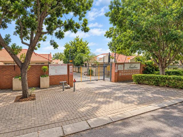 Poolside Living in Cashan — 3 Bedrooms, Private Pool & Braai!