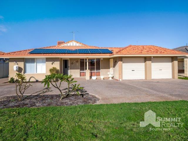 Poolside Living in Popular Glen Iris