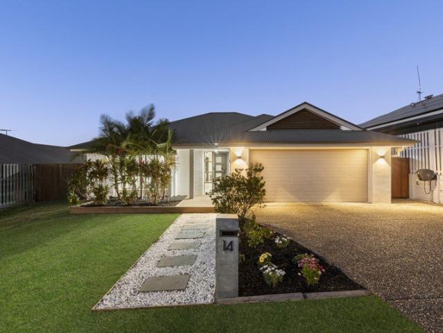 Poolside Living, Space to Unwind & Room for the Whole Family