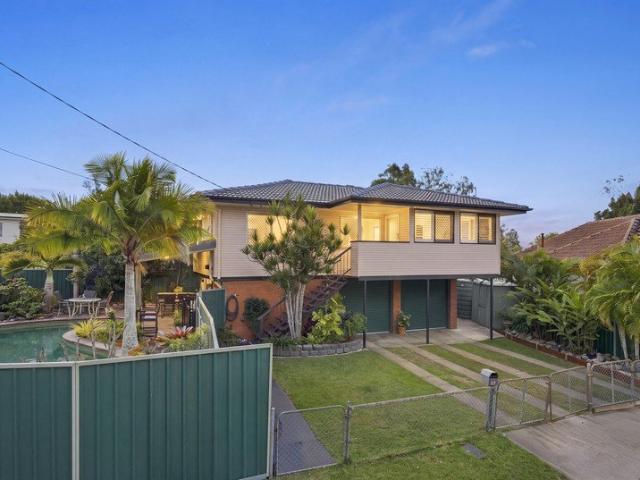 Poolside Living with Plenty of Space on 622sqm