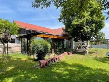Poolvilla in Weil der Stadt Haus im Haus Merklingen