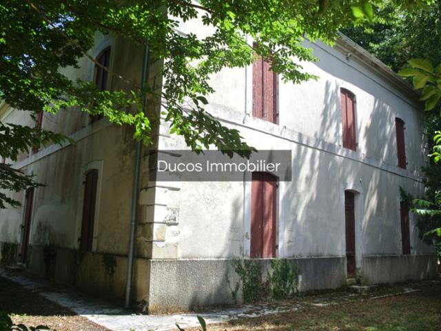 Poche de Miramont maison avec un magnifique potentiel