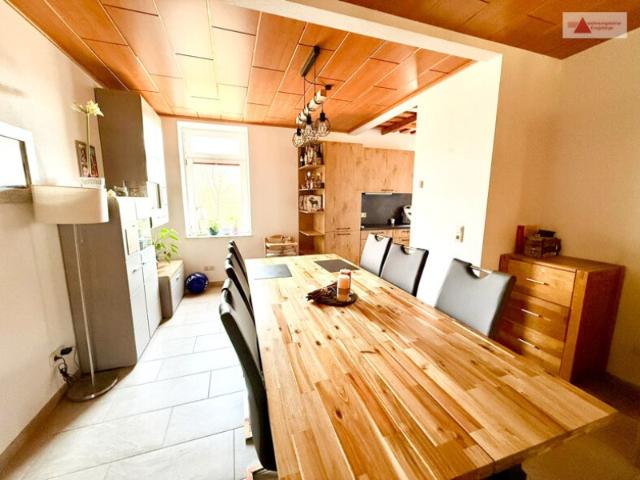 Pockau Lengefeld hochwertig ausgestattete 3 Raum Wohnung mit Balkon, Kamin und Fußbodenheizung!