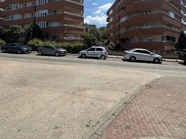 Podyum Park Karşısında Eşsiz Konumda Satılık Daire