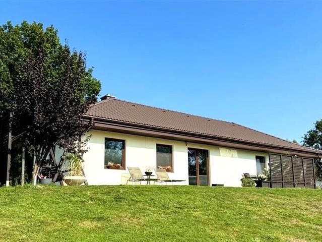 POD LASEM 150 m², Pomlewo