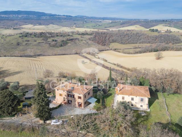 Podere Cicuta 168m² Chiusi