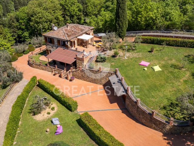 Podere Delle Cave 243m² Trequanda