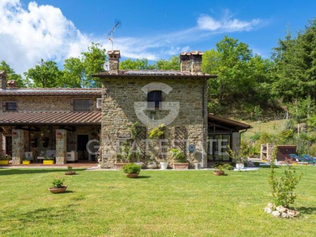 Podere il Castello 307m² Arezzo