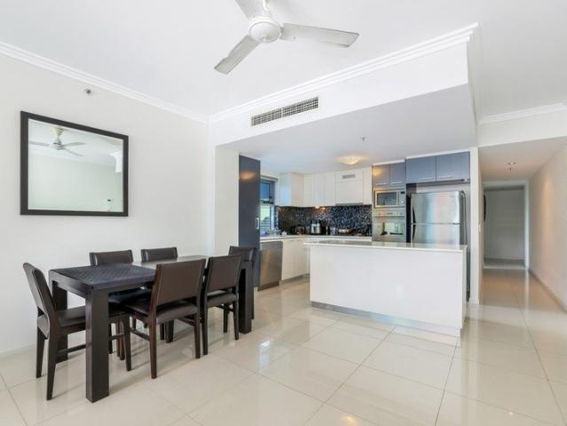 Podium Level Executive Residence!