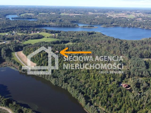 Urokliwy dom 148m2 z kominkiem i balkonami w Podjazach
