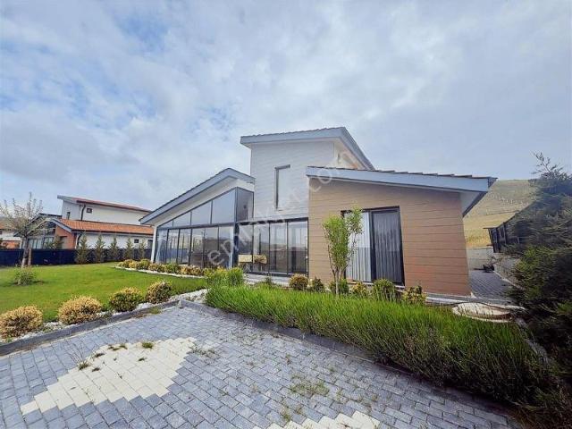 Poga Koru Beynam'da Doğalgazlı Eşyalı Satılık 3+1 Villa