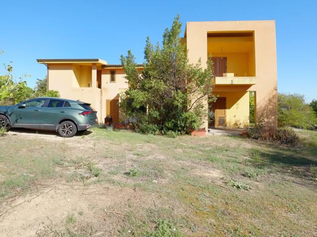 Poggio Dei Pini 400m² Capoterra