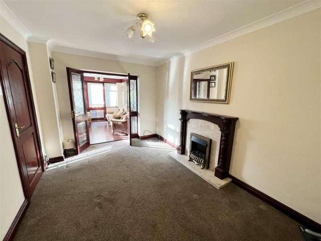 Pogmoor Road, Pogmoor, Barnsley, S75