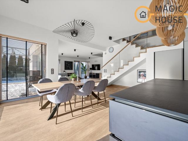 Nowoczesny dom 214 m² z ogrodem 650 m², wysoki standard