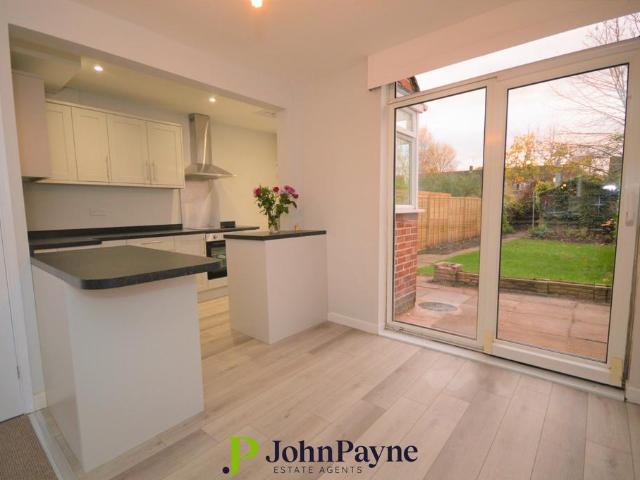 Poitiers Road, Cheylesmore, Coventry. 3 bed end of terrace house to rent £1,275 pcm £294 pw