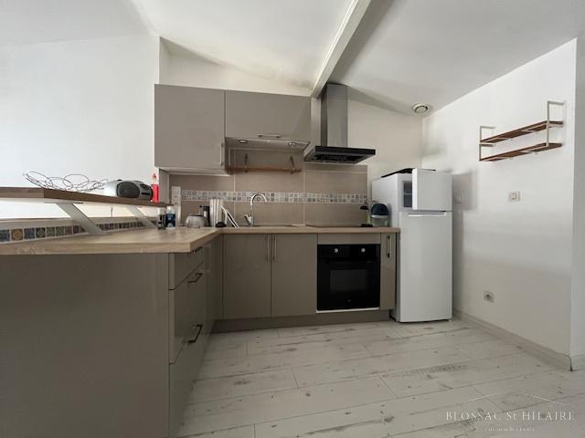 POITIERS, RUE DES FEUILLANTS, T3 MEUBLE