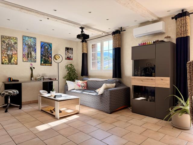 Pointe de Contes Beau 3 pièces de 80m2 Terrasse et jardin Garage et parking