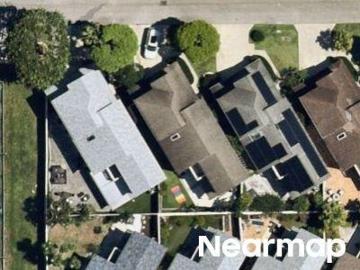 Pointe Emerald Ln