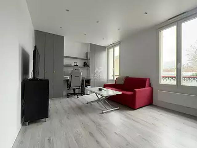 Poissy 78300 Location appartement 1 pièce t1 cave