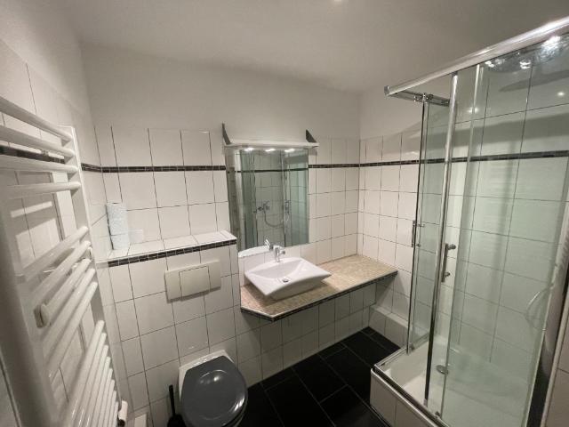 Poissy grand studio en RDC