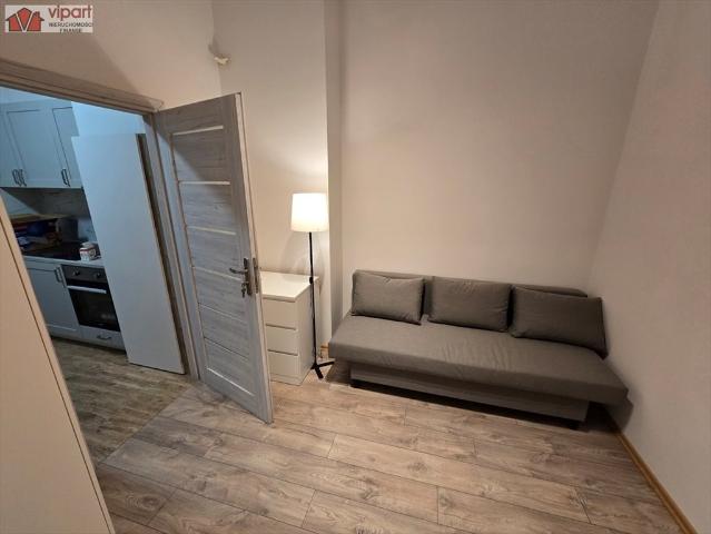 Wynajmę pokój 10 m² w centrum Katowic z balkonem i pełnym wyposażeniem