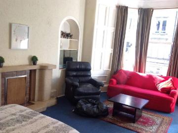 Polwarth Gardens, Edinburgh EH11, 3 bed shared accommodation to rent, £650 pcm | PrimeLocation