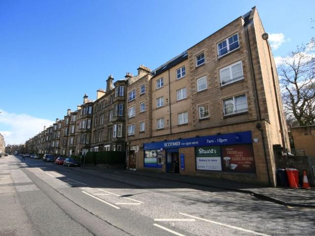 Polwarth Gardens, Polwarth, Edinburgh EH11, 3 bed flat to rent, £2,400 pcm | PrimeLocation