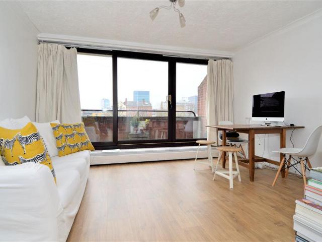 Polygon Road, Oakshott Court Polygon. 1 bed apartment to rent £2,250 pcm £519 pw