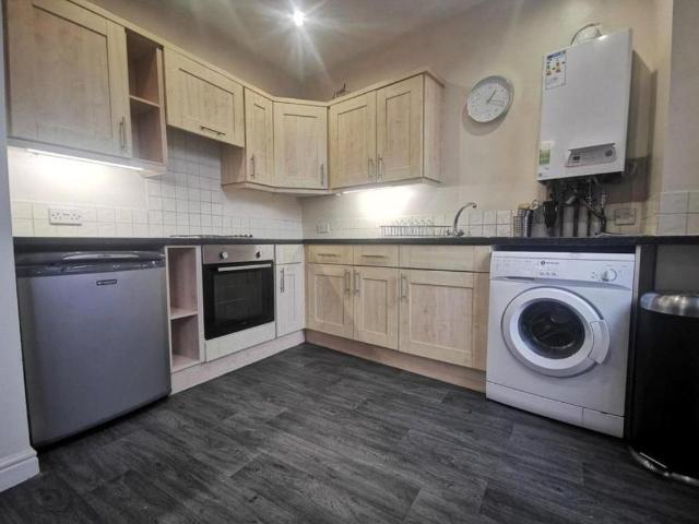 Polygon Road, London, NW1 3 bed property to rent £3,500 pcm £808 pw