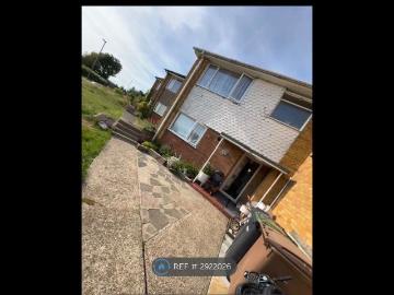 Polzeath Close, Luton LU2, 3 bed terraced house to rent, £1,540 pcm | PrimeLocation