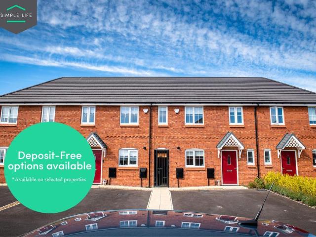 Polar Avenue, Nuneaton, CV10 3 bed terraced house to rent £1,320 pcm £305 pw
