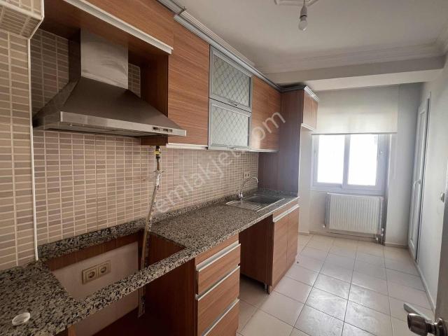 Polat Caddesi Üzerinde 3+1 Kiralık Daire